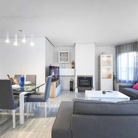 2033 Modern 3 Bed Large Terrace With Sun Loungers Apartment Marbella