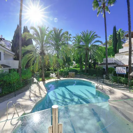 Apartment 2033 Modern 3 Bed Large Terrace With Sun Loungers *