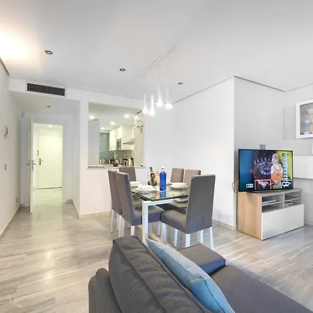 Apartment 2033 Modern 3 Bed Large Terrace With Sun Loungers Marbella