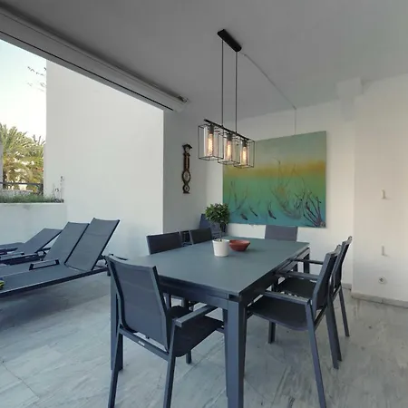 Apartment 2033 Modern 3 Bed Large Terrace With Sun Loungers *