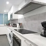 2033 Modern 3 Bed Large Terrace With Sun Loungers דירה מארבלה