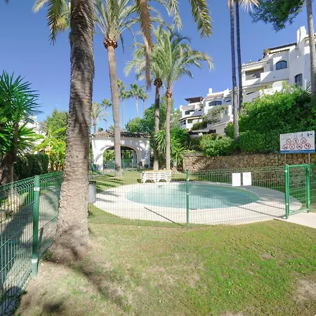 2033 Modern 3 Bed Large Terrace With Sun Loungers * Marbella